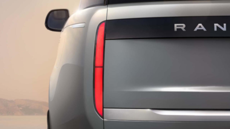 Range Rover открыл предзаказ на полностью электрический внедорожник
