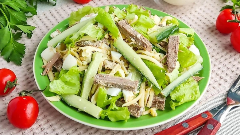 30 минут на кухне: вкусный и полезный салат с говядиной и сыром