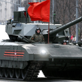 Ростех: танк "Армата" стоит на вооружении российской армии
