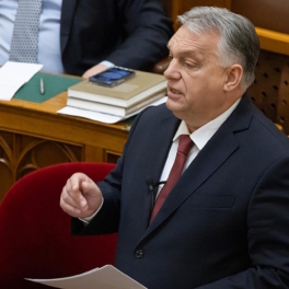 Орбан назвал украинский конфликт войной Запада с Россией посредством Киева