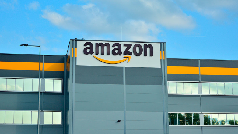 Суд в России оштрафовал Amazon на 200 млн рублей