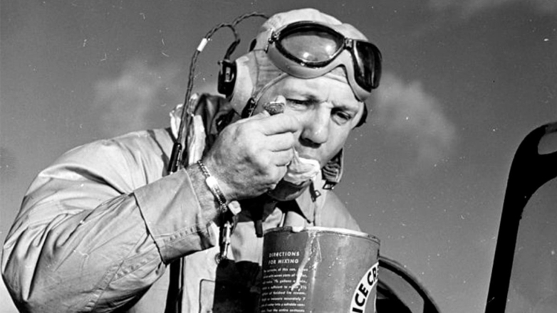 Сто лет без выпивки: почему флот США полюбил мороженое