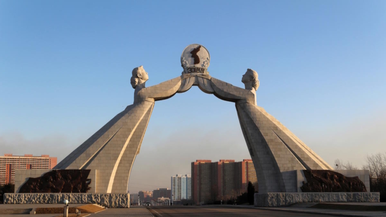 КНДР демонтировала монумент, посвященный планам Пхеньяна по воссоединению с Южной Кореей