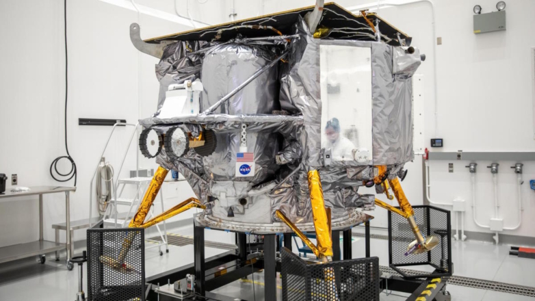 Летящий к Луне первый в мире частный американский модуль Peregrine теряет топливо