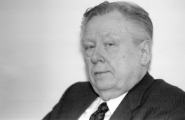 Умер экс-председатель КС РФ Марат Баглай, приводивший к присяге Путина