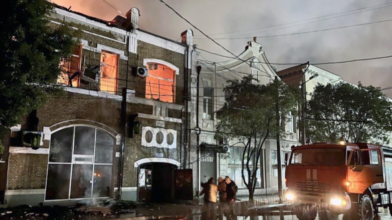 Президент Абхазии поручил установить причину пожара в Национальной картинной галерее