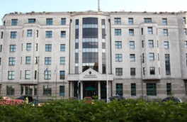 Госсекретарь МИД Венгрии посоветовал Украине отказаться от территорий ради мира