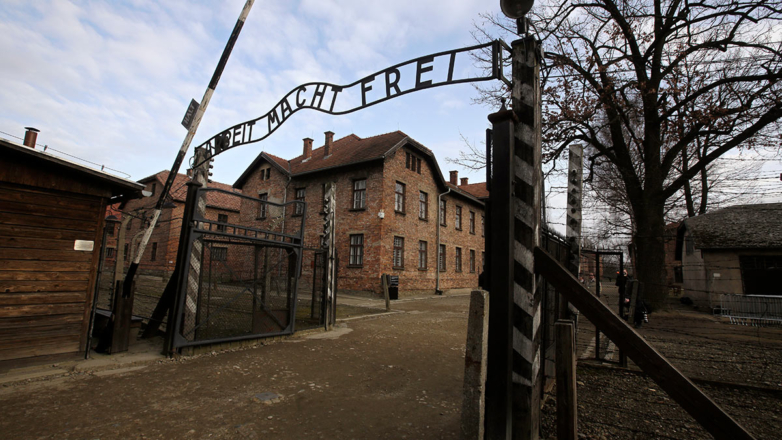 В Польше напомнили, что "Аушвиц" был немецким нацистским концлагерем