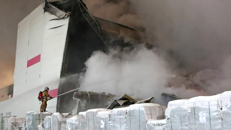 СК возбудил уголовное дело в связи с пожаром на складе Wildberries в Шушарах
