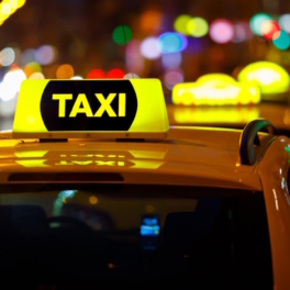 Названы самые популярные автомобили для такси в России