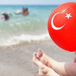 В АТОР рассказали, сколько стоит отдых в Турции в июле