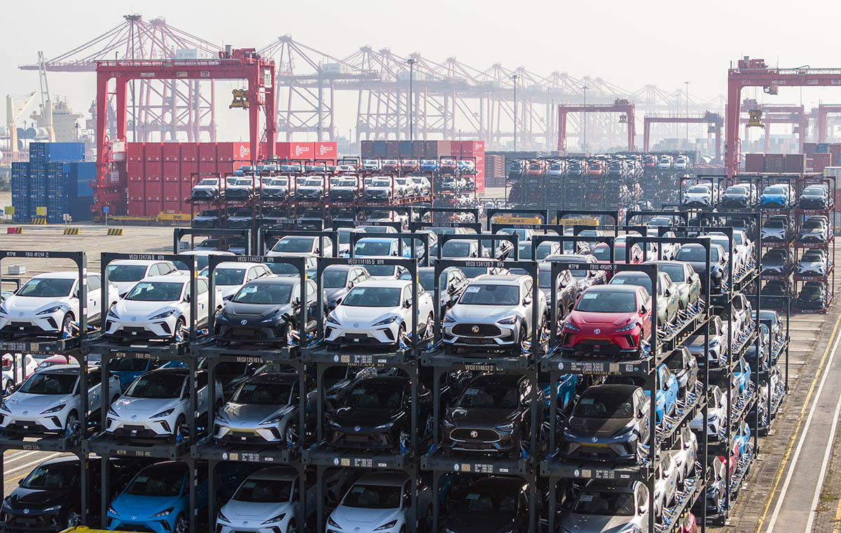 Экспорт китайских машин за рубеж