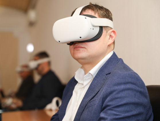Технологию на базе 3D VR-очков в УК «Кузбасс-разрезуголь» применяют в качестве наглядного обучающего пособия.