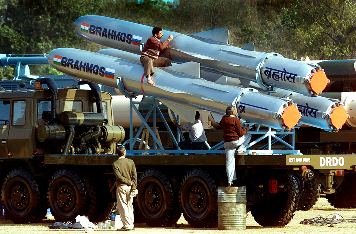 Сверхзвуковые противокорабельные ракеты Brahmos в Индии