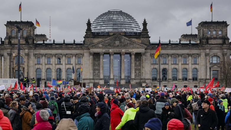 Демонстрация против правого экстремизма в Берлине