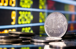 Глава Минфина объявил о возвращении к политике более предсказуемого курса рубля