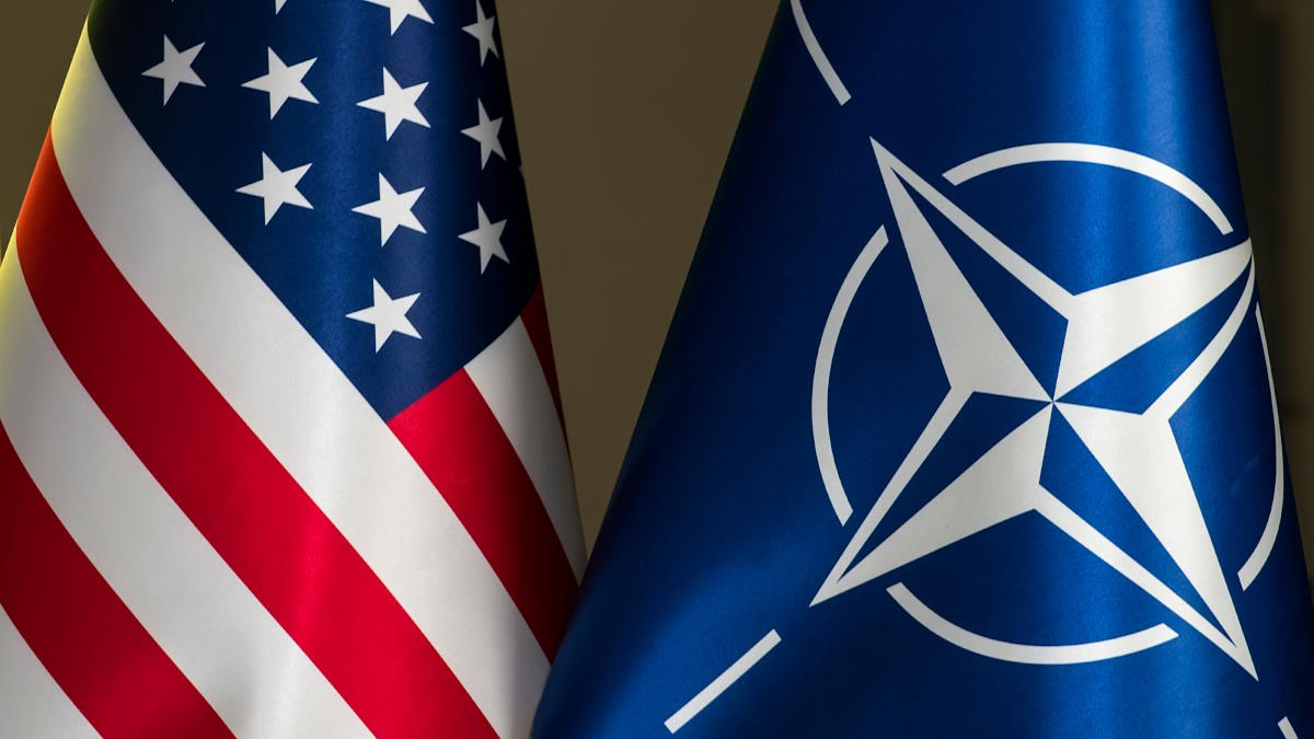 Telegraph: в НАТО призывают готовиться к выходу США из Альянса