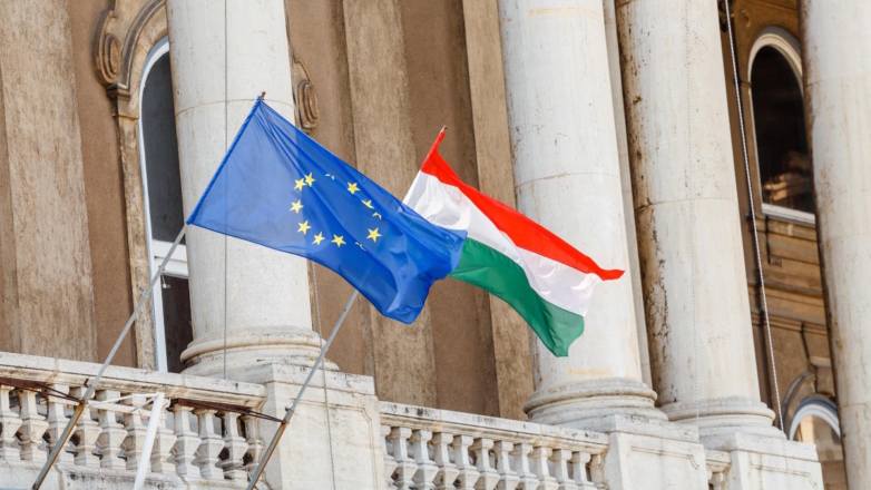В Венгрии заявили, что нет смысла накладывать вето на новый пакет санкций ЕС против России
