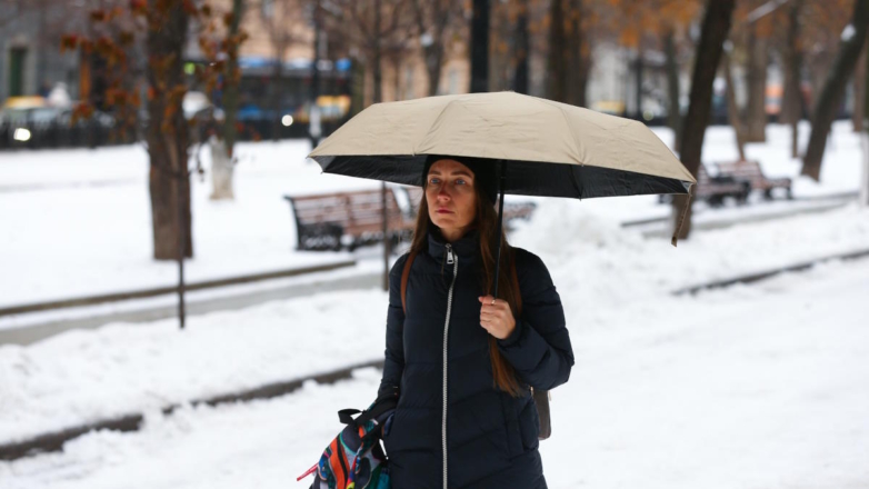 Москвичей предупредили о резкой смене погоды и вероятности ледяного дождя