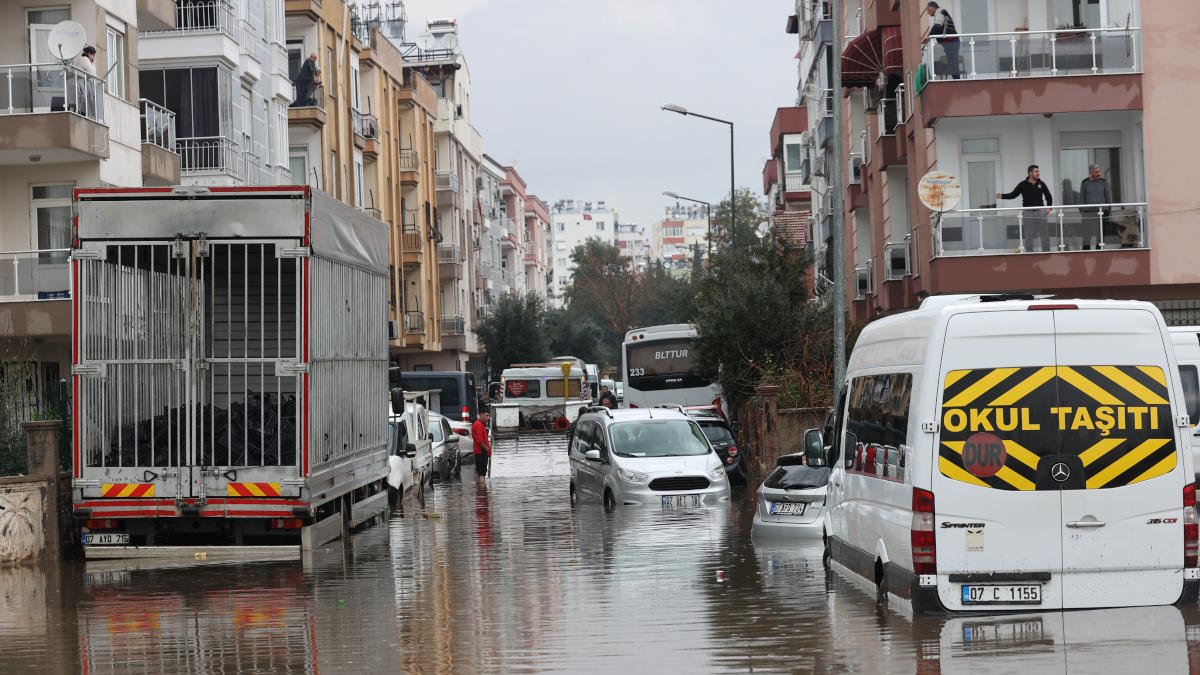 Наводнение в Анталье