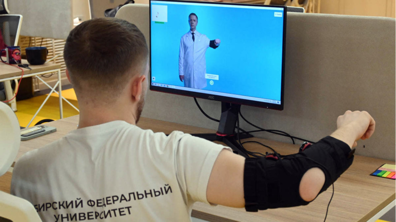 Российские специалисты создали тренажер для реабилитации после инсульта