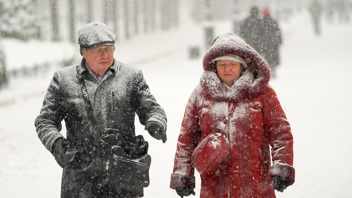 Гидрометцентр предупредил москвичей о снегопаде и гололедице 15 февраля