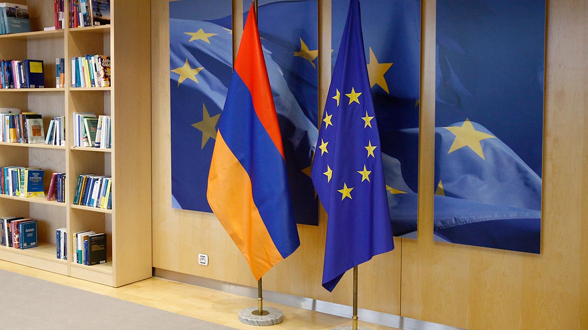 Пашинян заявил о желании Армении уже в 2024 году оказаться в ЕС