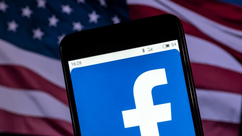 Трамп назвал Facebook врагом для американцев