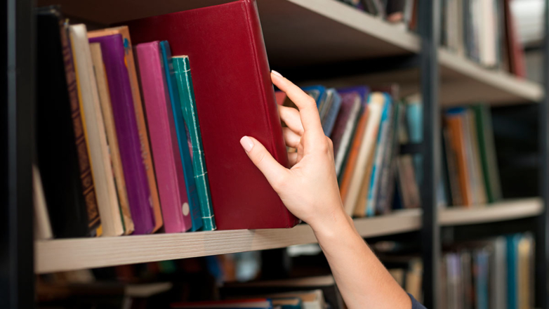 В библиотеках могут ограничить выдачу книг писателей-иноагентов