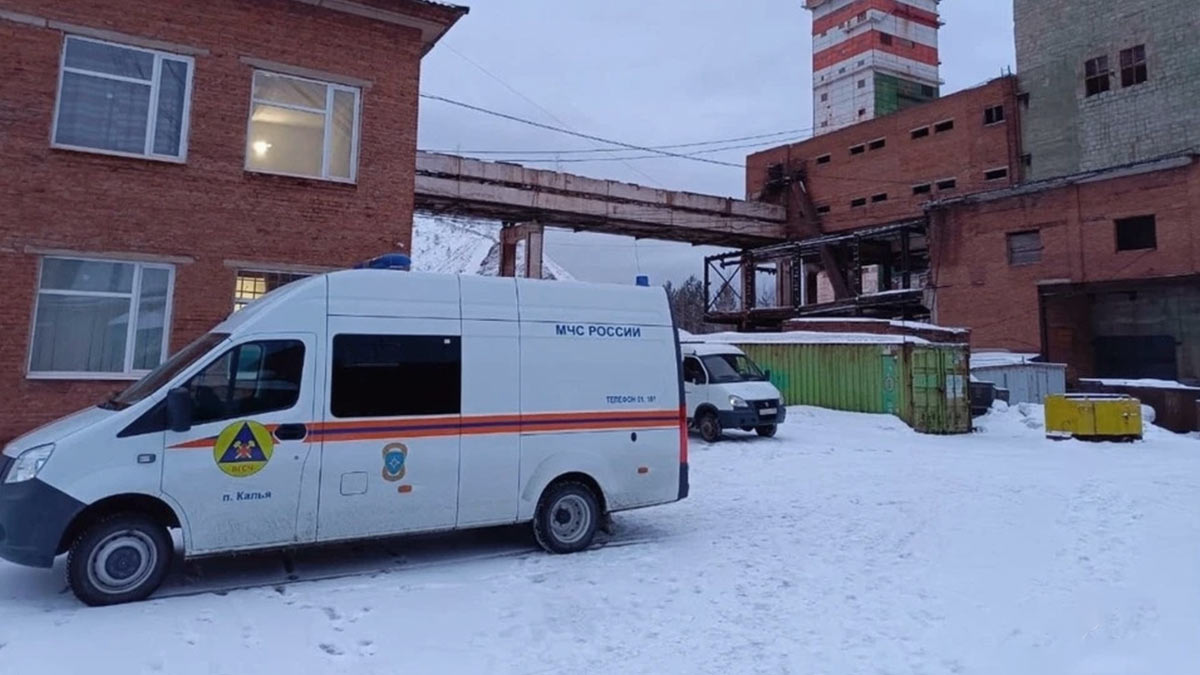 На Урале спасатели добрались до одного из пострадавших под завалом в шахте 