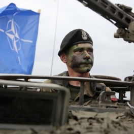 Премьер Польши признал присутствие солдат НАТО на территории Украины
