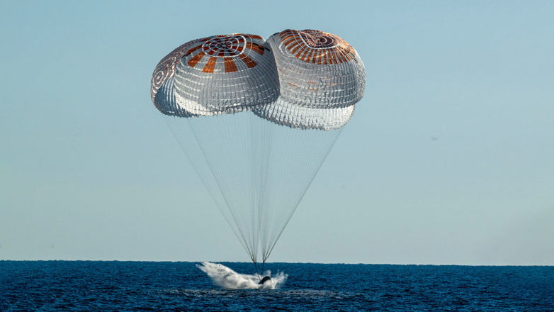 Экипаж Crew Dragon с космонавтом Борисовым приводнился у берегов Флориды