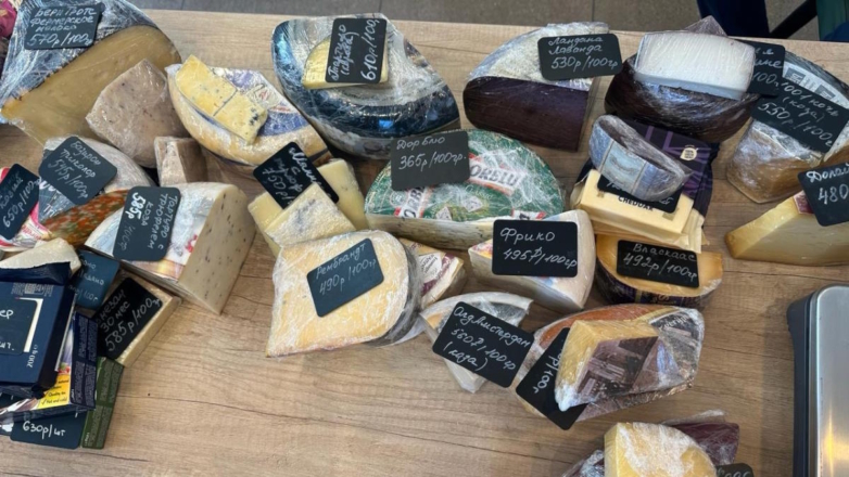 В российском регионе выявили и уничтожили 29 кг сыра из недружественных стран