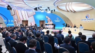 "Казахстан всегда будет выступать за историческую правду": президент Токаев призвал начать подготовку к 80-летию Победы