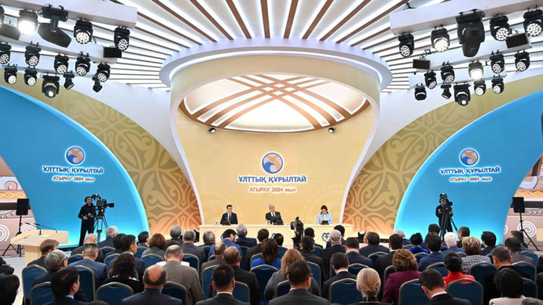 "Наша история должна стать фактором консолидации нации". Президент Казахстана выступил на заседании Национального курултая