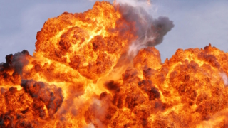 После взрывов в Одесской области начался крупный пожар