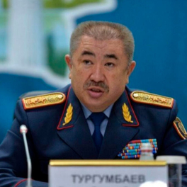 В Казахстане по делу о массовых беспорядках задержали экс-главу МВД Тургумбаева