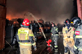 На территории Уралмашзавода в Екатеринбурге загорелся цех