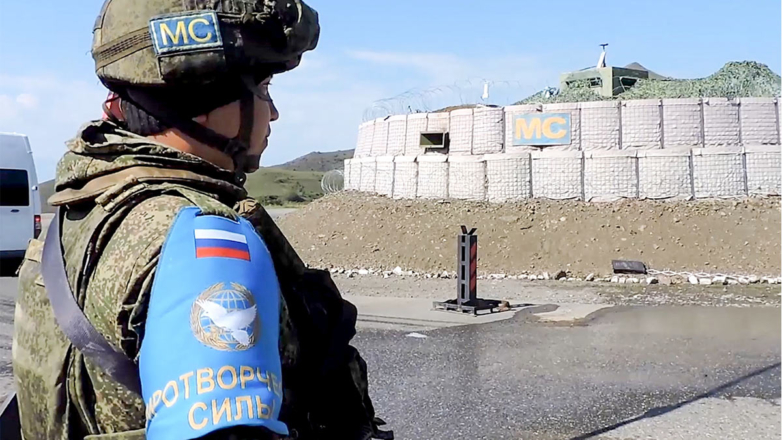 Работа российских миротворцев в Нагорном Карабахе