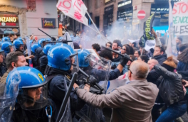 Столкновения между противниками НАТО и полицией произошли в Неаполе