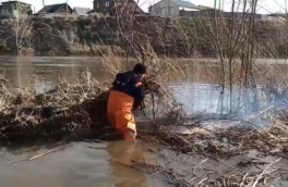 Девять сел затопило из-за паводка в Якутии