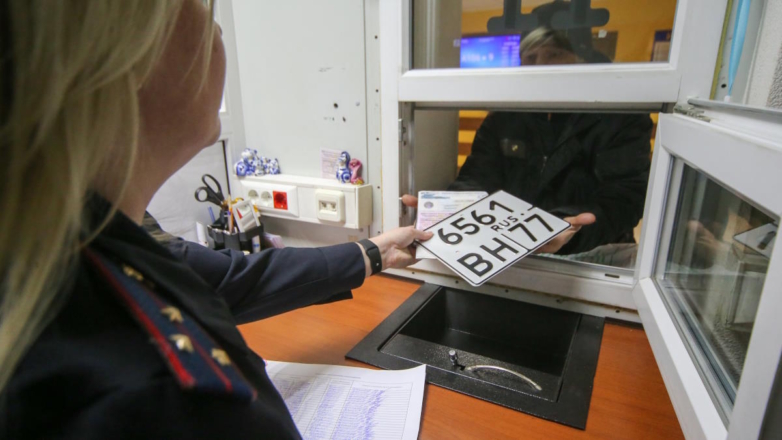 В Москве устранили сбой в базах ГИБДД и возобновили регистрацию автомобилей