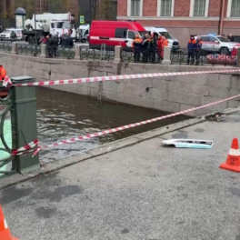 МЧС сообщило о трех погибших в результате падения автобуса в реку в Петербурге