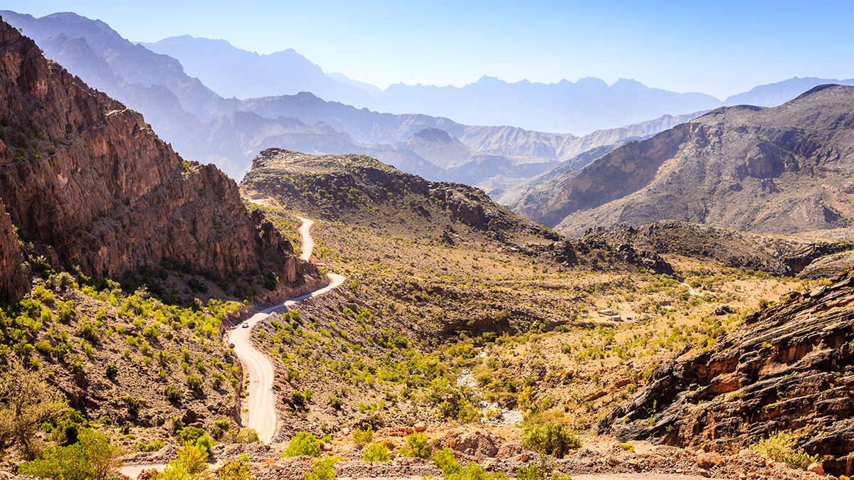 Дорога через горы Аль-Хаджар в Омане