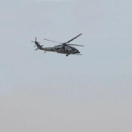 Четыре спасательные группы подошли к предполагаемому месту ЧП с вертолетом президента Ирана
