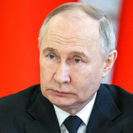 Путин заявил, что в зоне СВО находятся 700 тыс. военных РФ