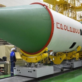 Ракета для запуска корабля "Прогресс МС-27" к МКС собрана на Байконуре