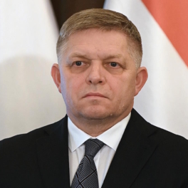 "Сумасшедшая идея": Фицо высказался против наказания ЕС Венгрии за визит Орбана в Россию