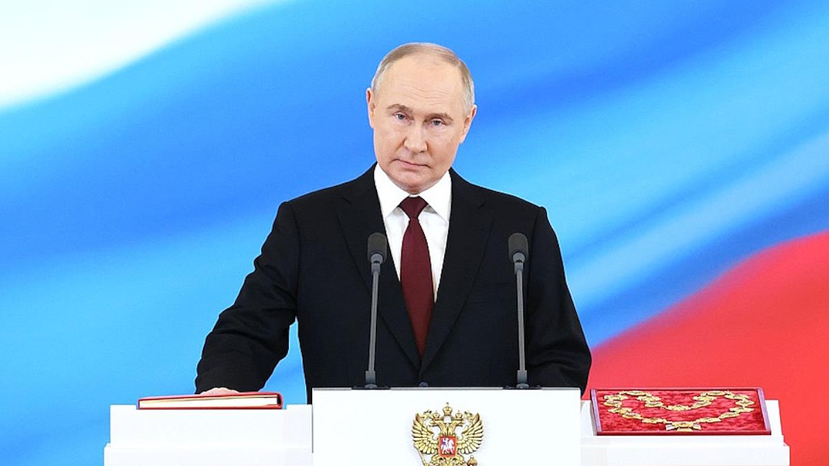 Путин обсуждает с Совбезом РФ ситуацию вокруг ДРСМД