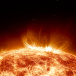 На Солнце произошла одна из крупнейших вспышек за последние 10 лет